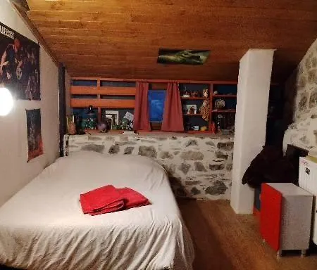 Grande Maison Ardechoise * Vesseaux