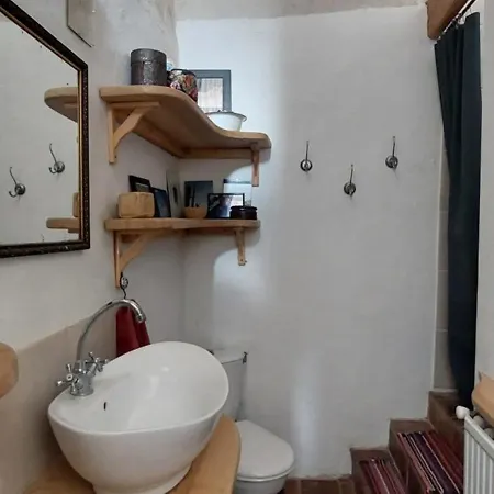 Grande Maison Ardéchoise * Vesseaux